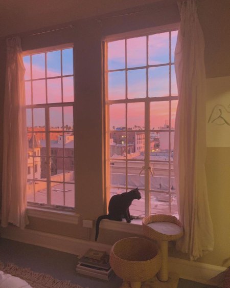 Комната с окном