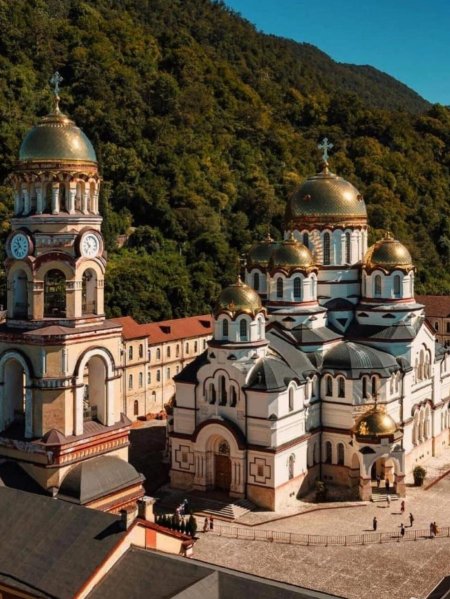 Новоафонский монастырь