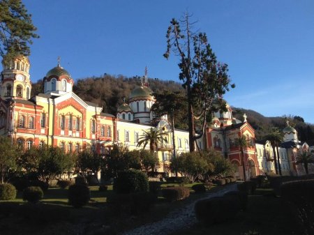 Храм в абхазии новый афон