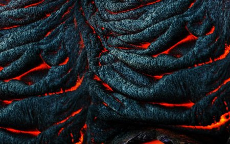 Черная лава