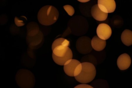 Блики на черном фоне