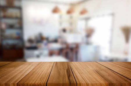 Деревянная поверхность стола в перспективе