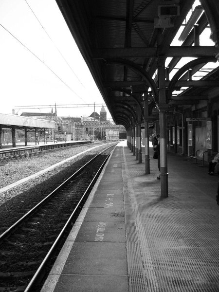 Перрон вокзала