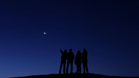 Силуэт на фоне неба