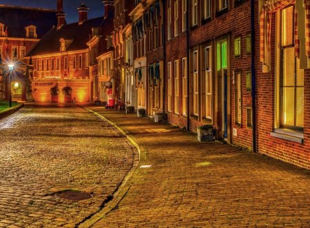 Де Ронде Венен Нидерланды улицы ночью