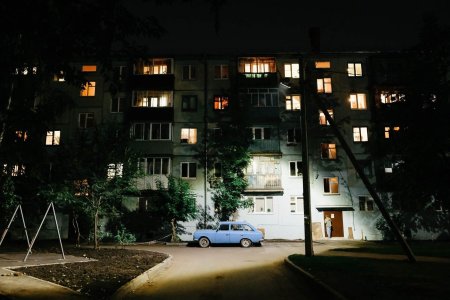 Пятиэтажки ночью