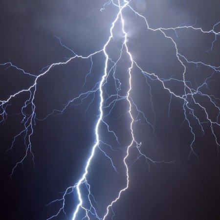 Молния электричество