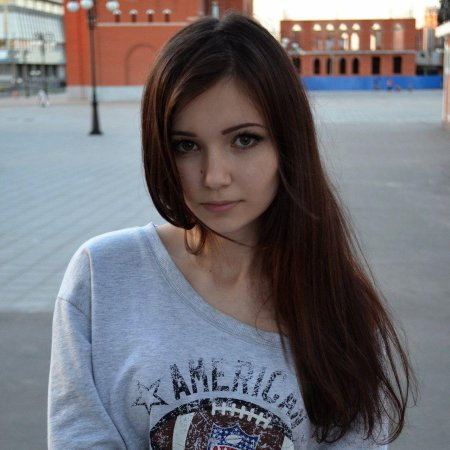 Красивая девушка няшка