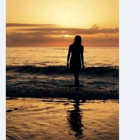 Женский силуэт море