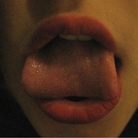 Губы без лица