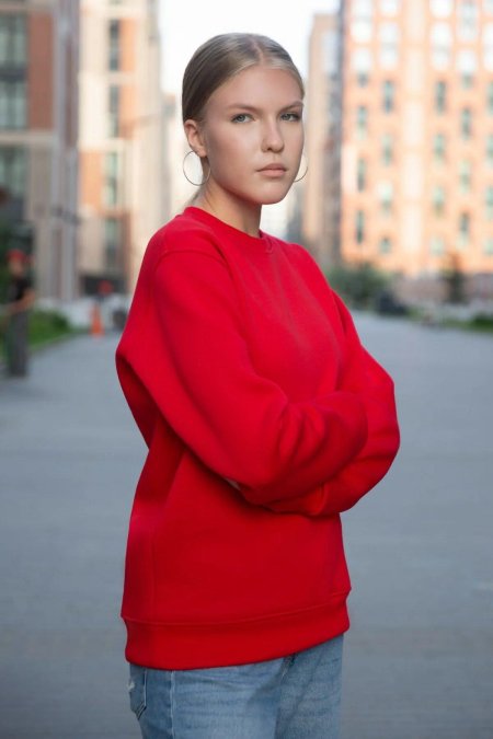 Красный свитшот