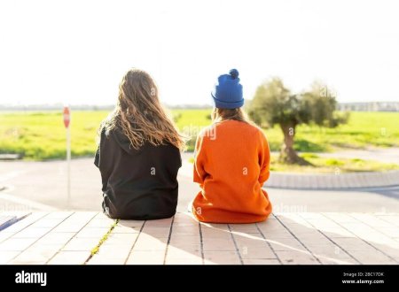 Подросток сзади