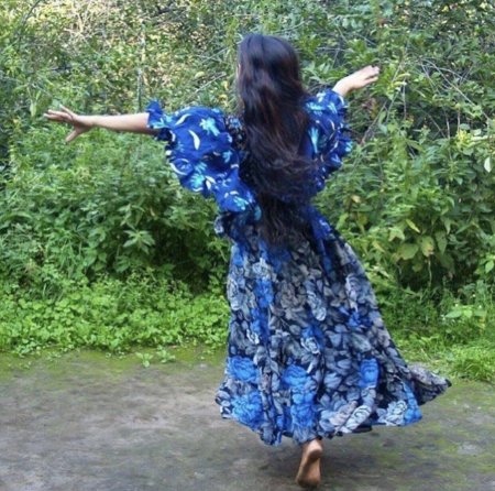 Нелли Мальцева цыганка