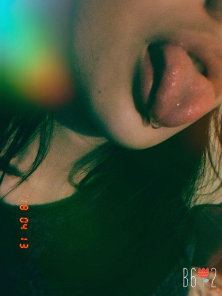 Язык девушки без лица