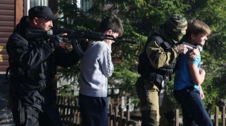 Террористы захватывают заложников