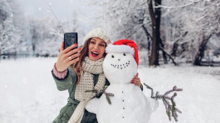 Снеговик девочка