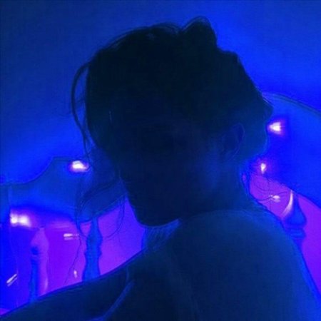 Фиолетовая Эстетика девушка