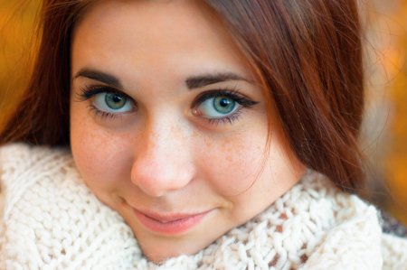 Селина Скиндер веснушки