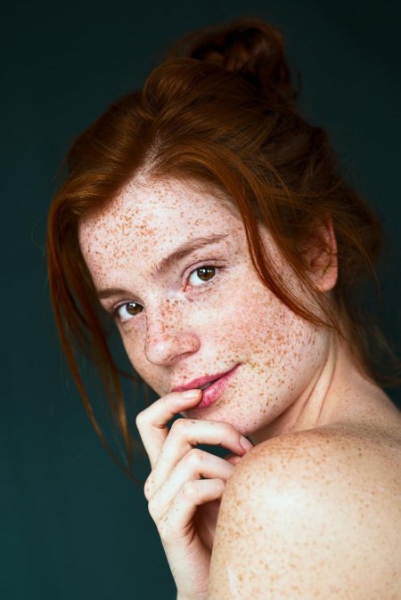 Лука холлестелл