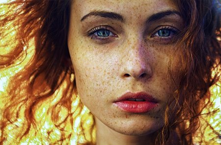 Эмма Стоун веснушки