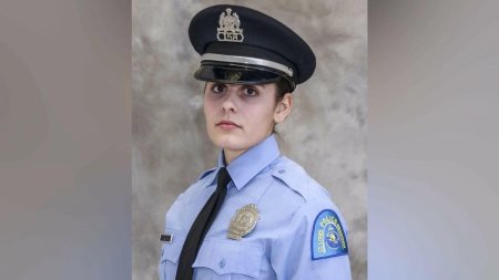 Женщина полицейский