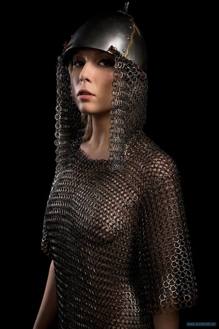 Женщина в кольчуге