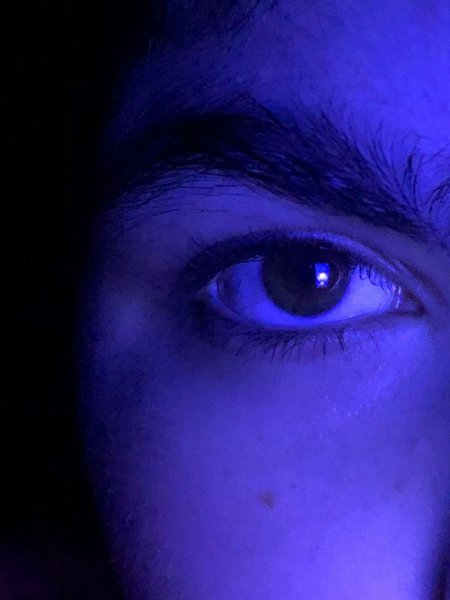 Синий глаз на аву