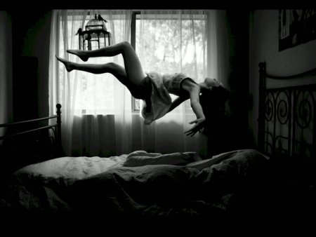 Фотосессия на кровати