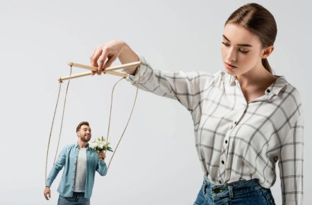 Человек на веревочках