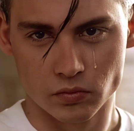 Джонни Депп Плакса