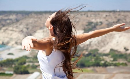 Счастливая девушка