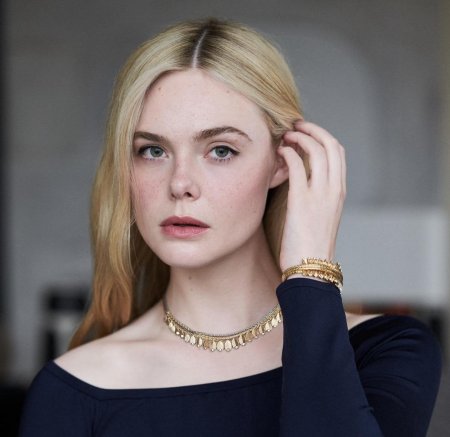 Эль Фаннинг Картье