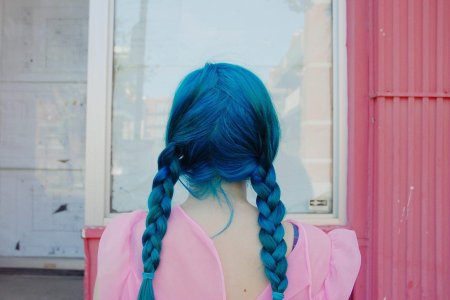 Синие косички