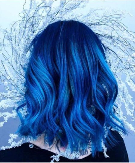 Синие волосы