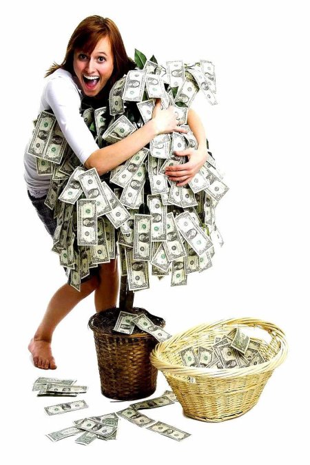 Девушка с деньгами