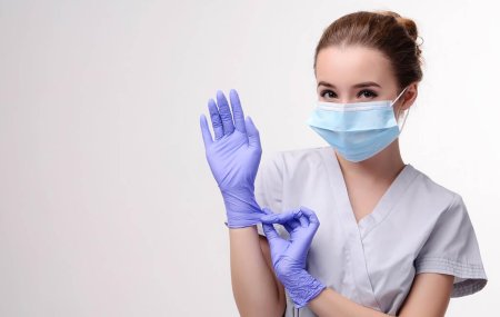 Маска и перчатки