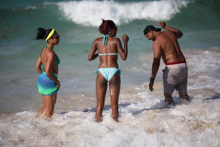 Пляжи Кубы девушки