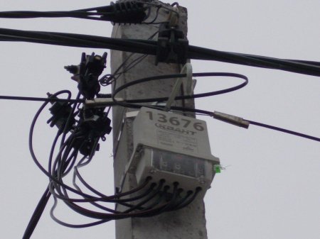 Счётчик электроэнергии на столбе с дистанционным считыванием