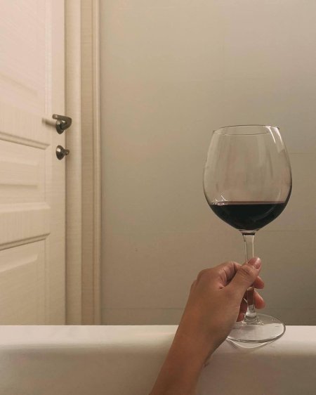 Бокал вина