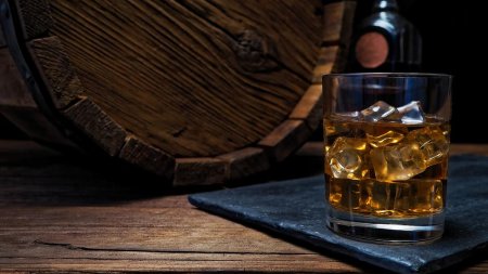 Стакан для виски