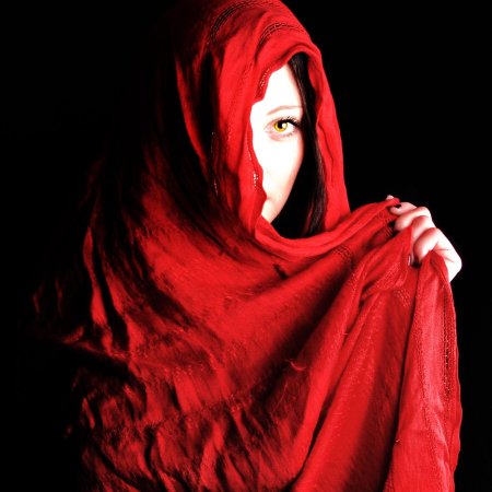 Женщина в платке