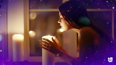 Девушка со свечой