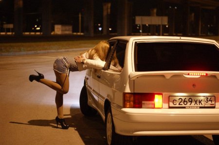 Девушка на четырке