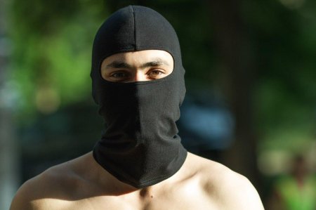 Балаклава террорка