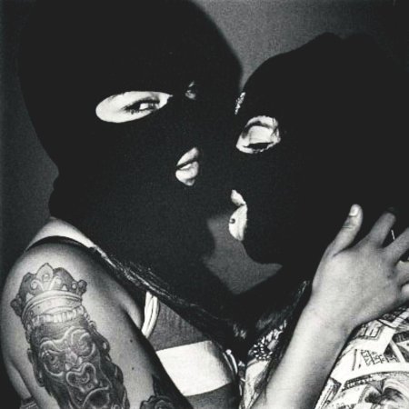 Две девушки в Балаклаве