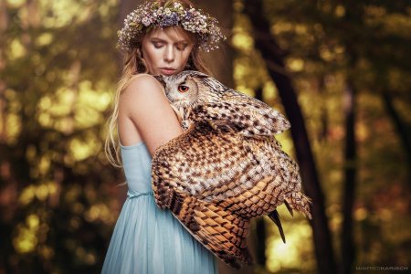 Девушка с совой