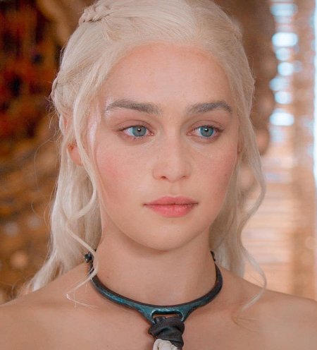 Эмилия Кларк