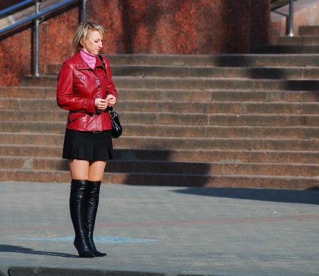 Женщины в сапогах
