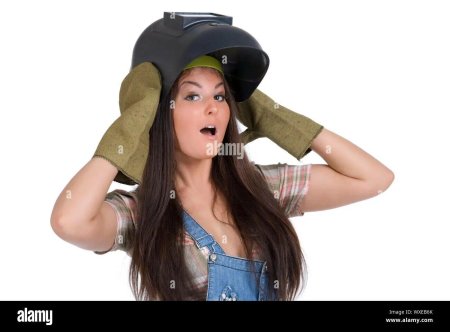 Маска сварщика с женщиной