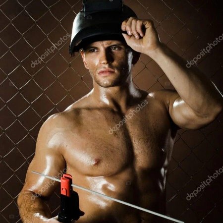 Мужчина сварщик